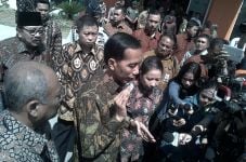 Jokowi Resmikan Terminal...