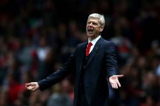 Kritikan Henry Buat...