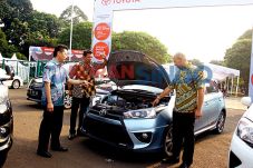 Auto 2000 Pacu Penjualan...
