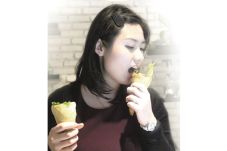 Serunya Makan Pizza...