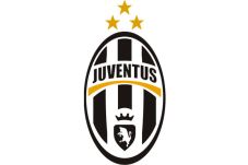 Nyonya Tua Dekati Khedira