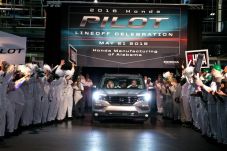 Honda Pilot Resmi Masuk...