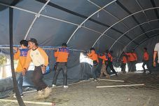 Relawan Bencana Antisipasi...