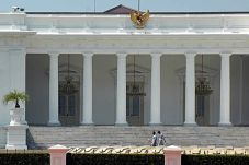 Istana Merdeka Tempat...