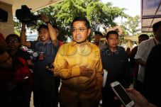 Islah, Golkar Ical Makan...