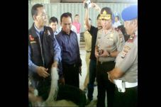 Polda Banten Gerebek...