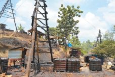 Luas Hutan untuk Pengeboran...