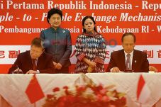 Puan Optimistis Kerja...