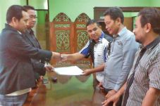 Bermodal Besar, Saiful...