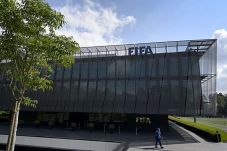 FIFA Jadikan Sepak Bola...
