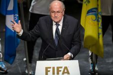 Blatter Tak Gubris Seruan...
