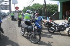 Tak Pakai Helm, Anggota...