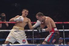 Lee Selby Rebut Gelar...