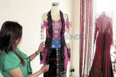Selvi Bakal Pakai Kebaya...