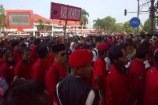 Peringatan Hari Lahir...