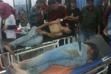 Bentrok dalam Kampus,...