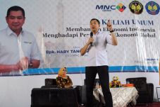 HT Ajak Mahasiswa Majukan...