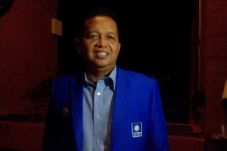 Soetrisno Bachir Temui...