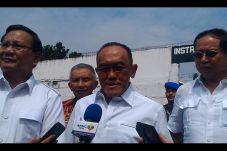 Jenguk Suryadharma Ali,...