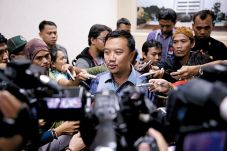 Menpora Kembali Ragukan...