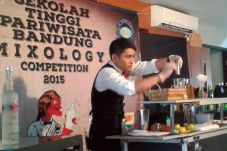 Racik Bahan Bajigur...