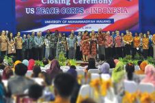 64 Relawan Dilepas ke...