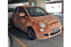 Fiat 500 Berlapis Bulu...