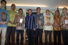 Toyota Borong 7 Penghargaan...