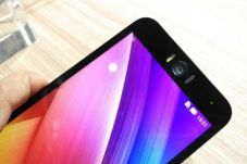 Asus Zenfone Selfie...