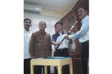 Dapat Persenjataan Komplit,...