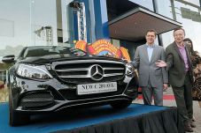 Mercedes Benz Yakin...