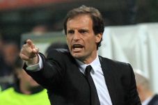 Prediksi Juventus vs...