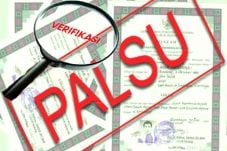 Pemda Verifikasi Ijazah...