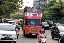 Bustram Semarjawi Tak...