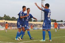 Bantai PSIR 4-1, PSIS...
