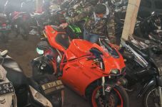 Polisi Ditabrak Ducati