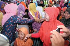 Akhir Cerita Minta Kelon...