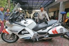 Polisi Tindak Kendaraan...