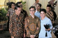 Keluarga Jokowi Resmi...