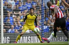 Inginkan Petr Cech?...
