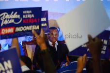 Ditetapkan Tersangka,...