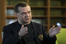 Dijatuhi Sanksi, Rusia...