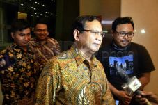 Respons Prabowo Soal...