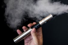 Ini Alasan Rokok Elektrik...