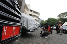 Mobil Dinas PNS Boleh...