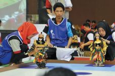 Teknologi Robot Dorong...