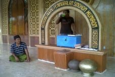 Misteri Gentong Keramat...