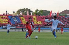 Imbang Lawan PSIS, Persis...