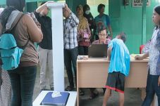 Bantu Posyandu Pantau...