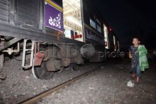 Commuter Line Anjlok,...